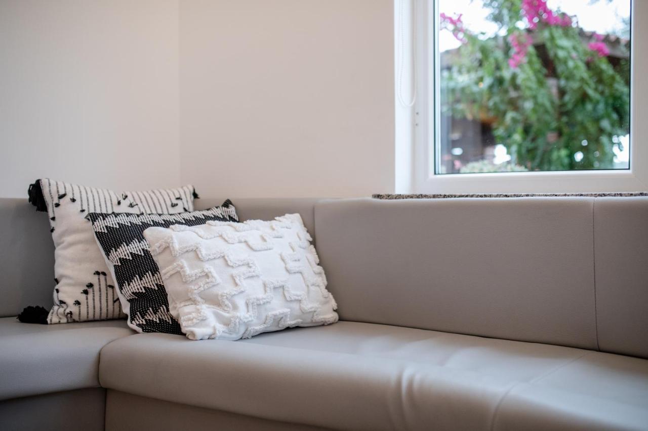 Apartments Kos Supetarska Draga Ngoại thất bức ảnh