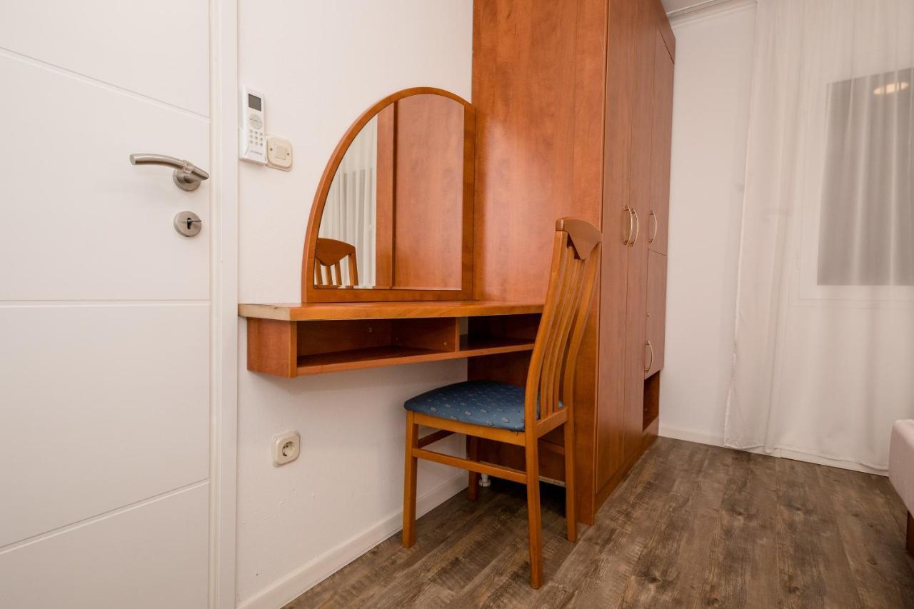 Apartments Kos Supetarska Draga Ngoại thất bức ảnh