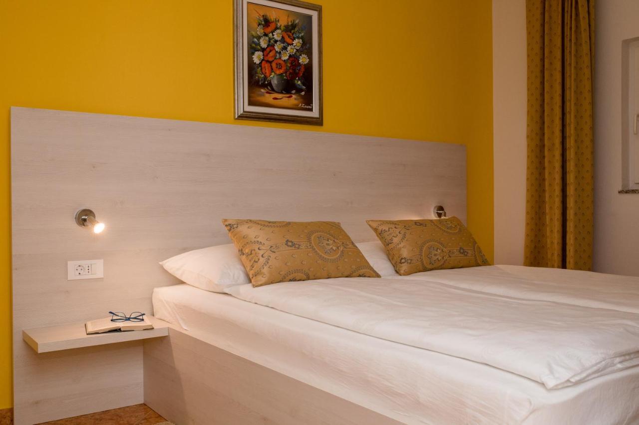 Apartments Kos Supetarska Draga Ngoại thất bức ảnh