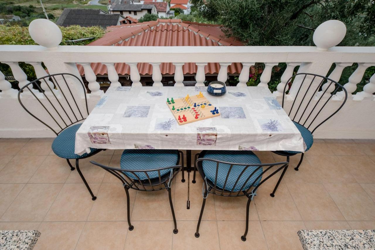 Apartments Kos Supetarska Draga Ngoại thất bức ảnh
