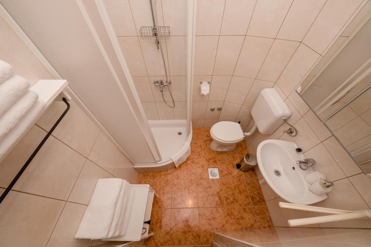 Apartments Kos Supetarska Draga Ngoại thất bức ảnh