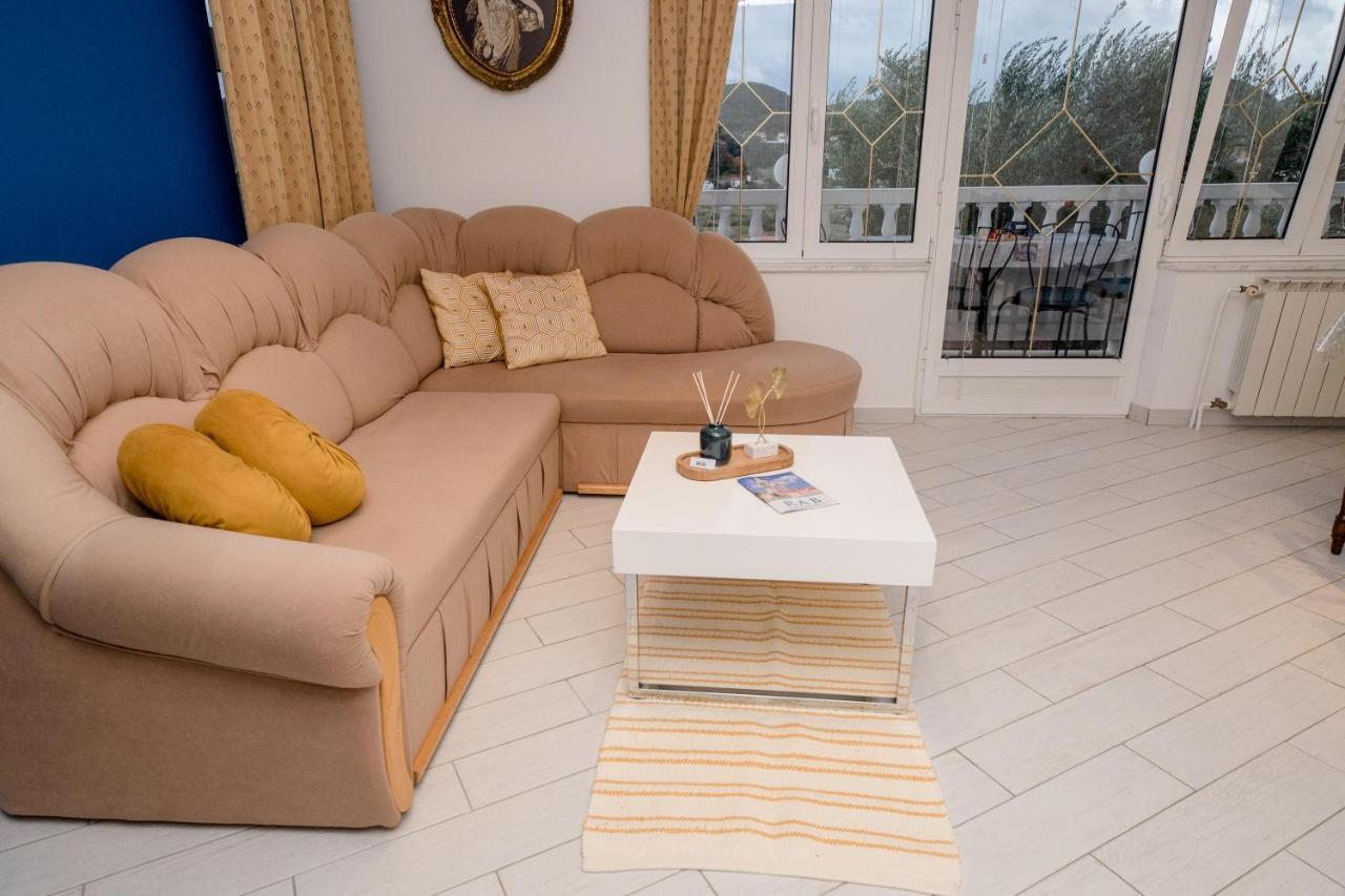 Apartments Kos Supetarska Draga Ngoại thất bức ảnh