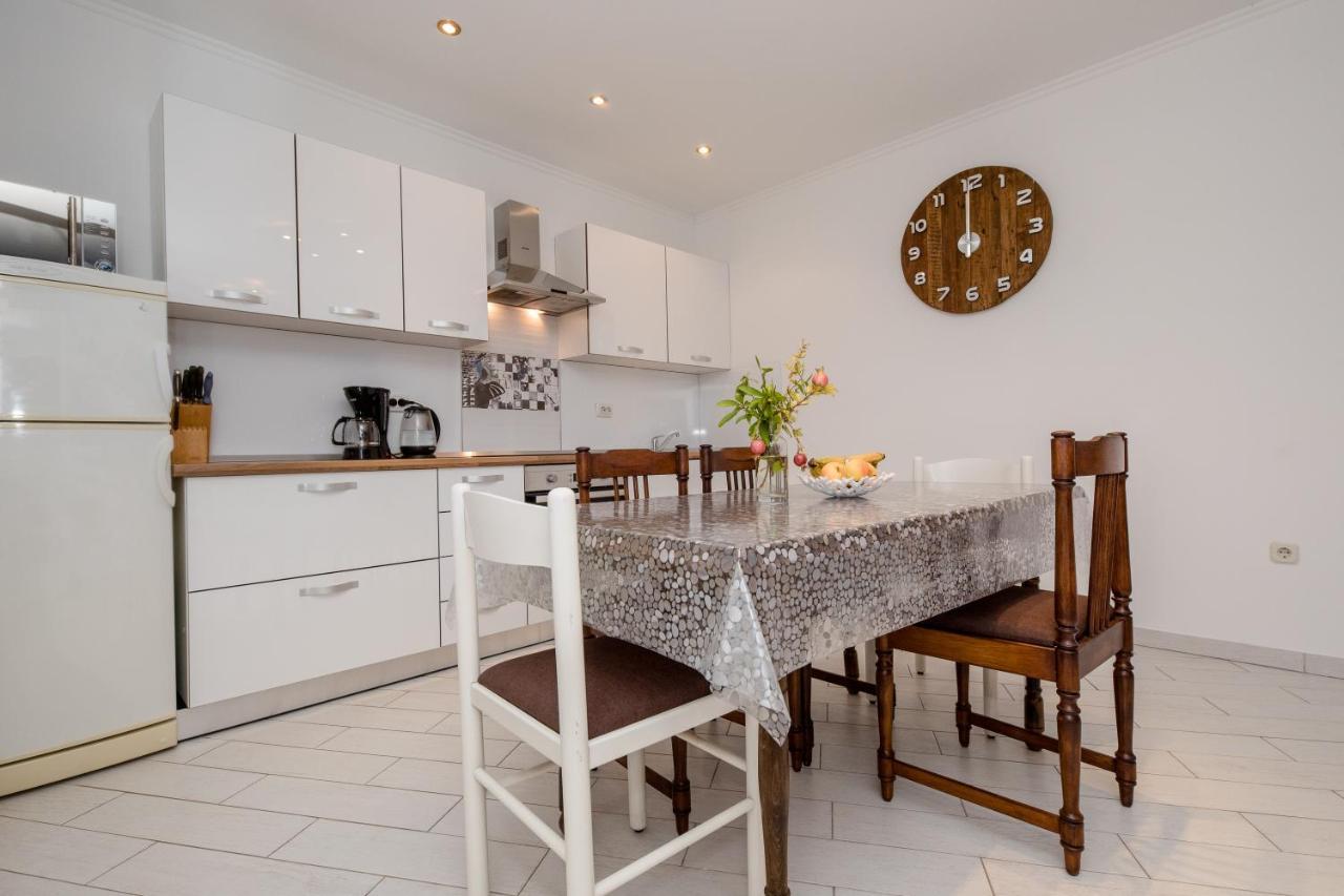 Apartments Kos Supetarska Draga Ngoại thất bức ảnh