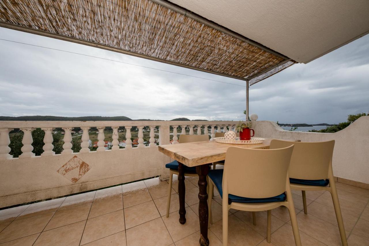 Apartments Kos Supetarska Draga Ngoại thất bức ảnh
